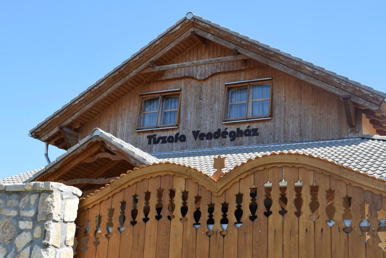 Tiszafa Vendeghaz Szentgal Hotel Buitenkant foto