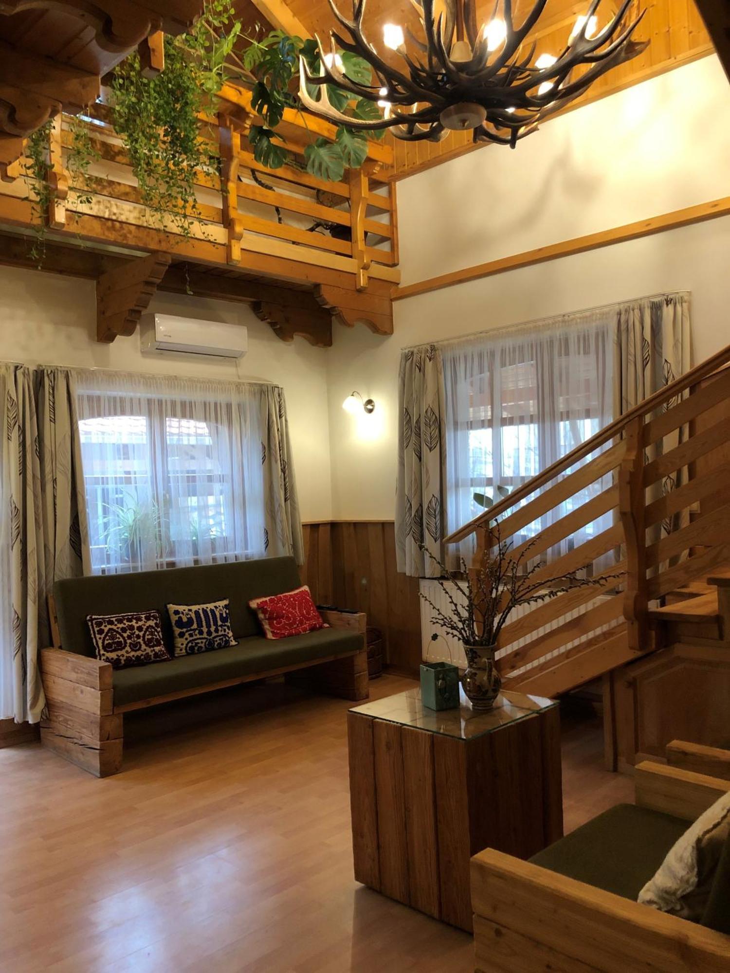 Tiszafa Vendeghaz Szentgal Hotel Buitenkant foto